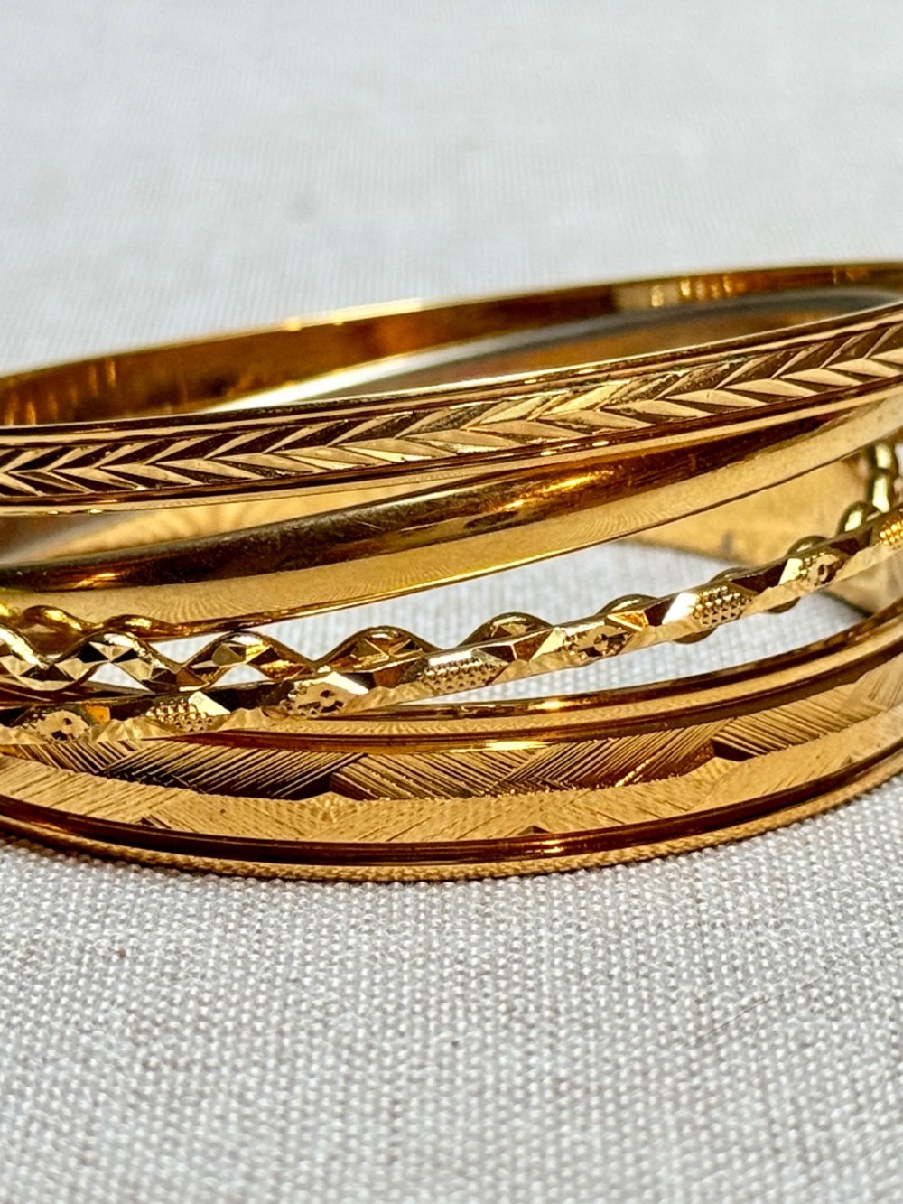 Vintage Monet Gold Tone Bangle Bracelet Set - Picture 1 of 8